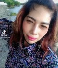 Rencontre Femme Thaïlande à นครศรีธรรมราช : Wanya, 69 ans